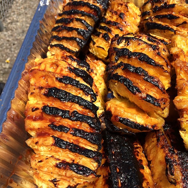 Ananas rôti au four