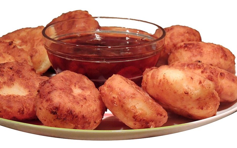 Syrniki (cheese pancakes)