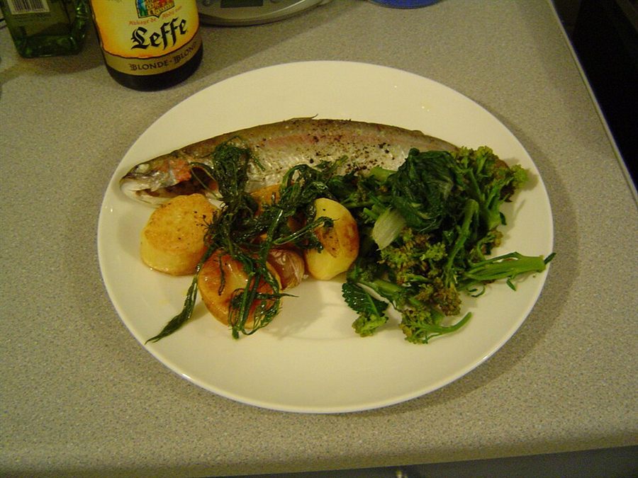 Baked Trout with Crushed Peas