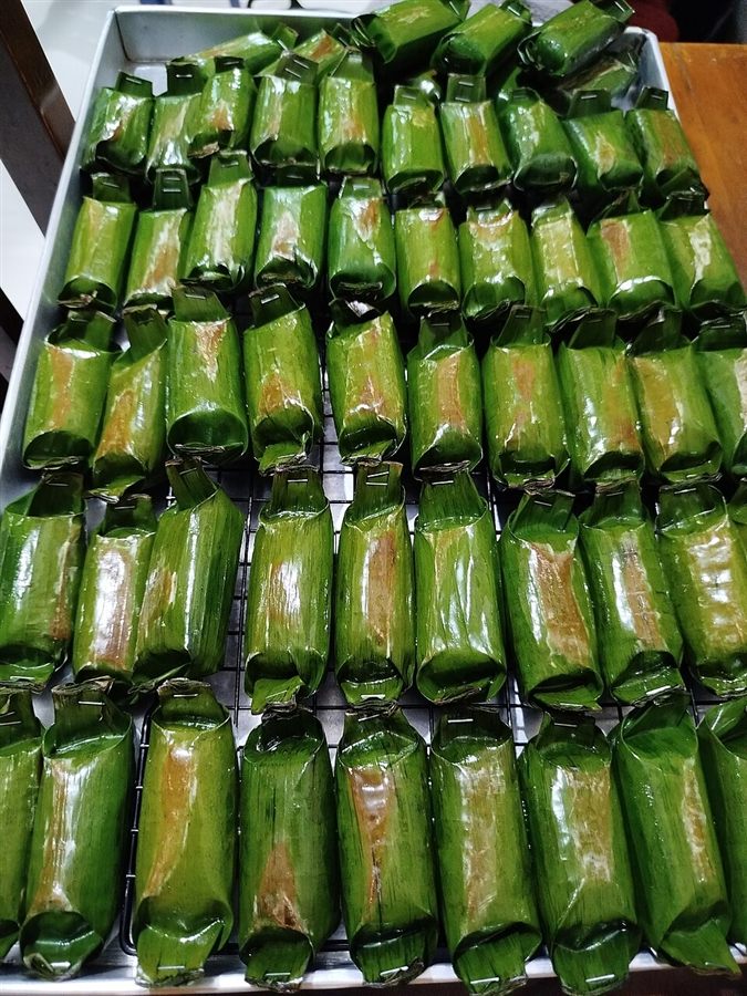 Lemper bakar (grilled sticky rice rolls with chicken)