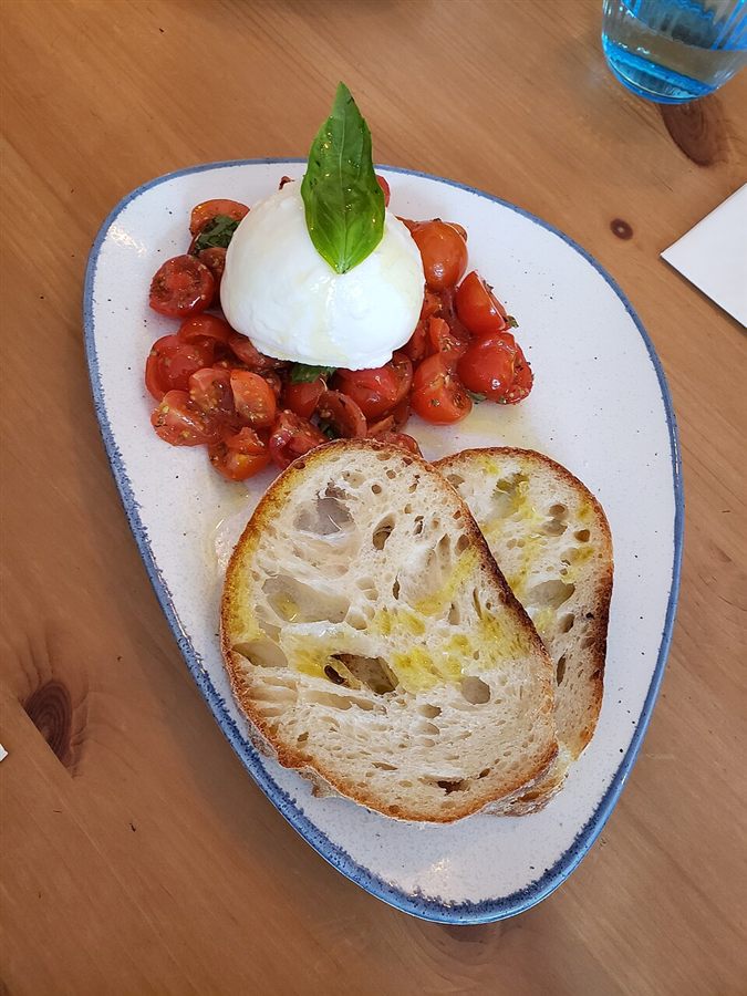 Roasted cherry tomatoes, burrata & pesto
