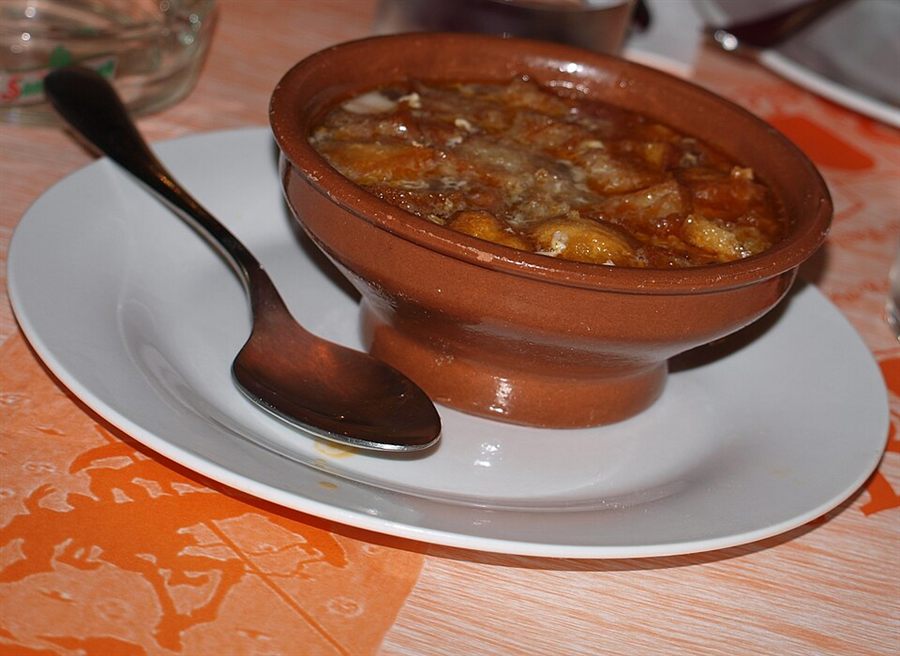 Soupe à l'ail italienne
