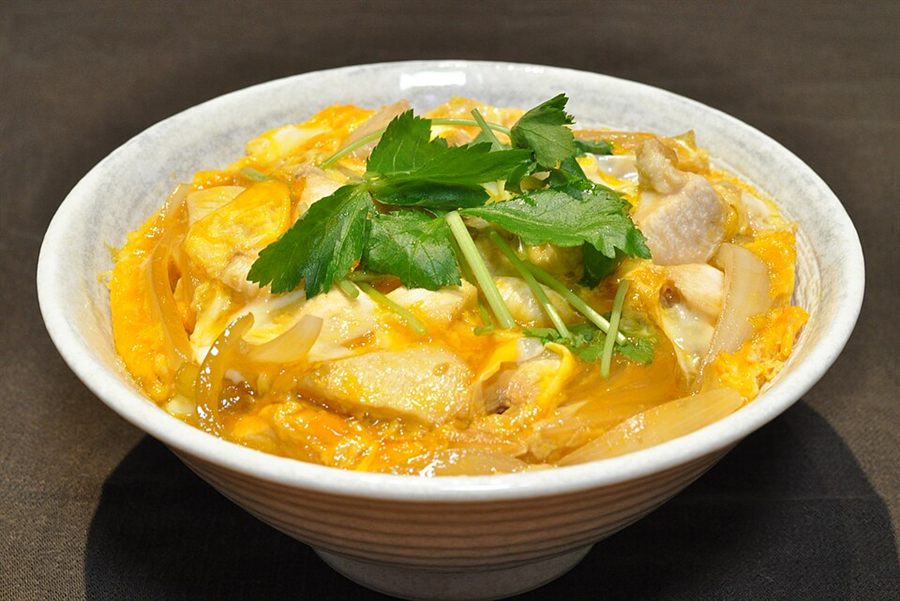 Oyakodon (Chicken & Egg Rice Bowl)