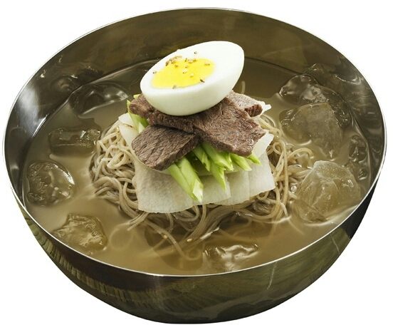 Naengmyeon (nouilles froides coréennes)